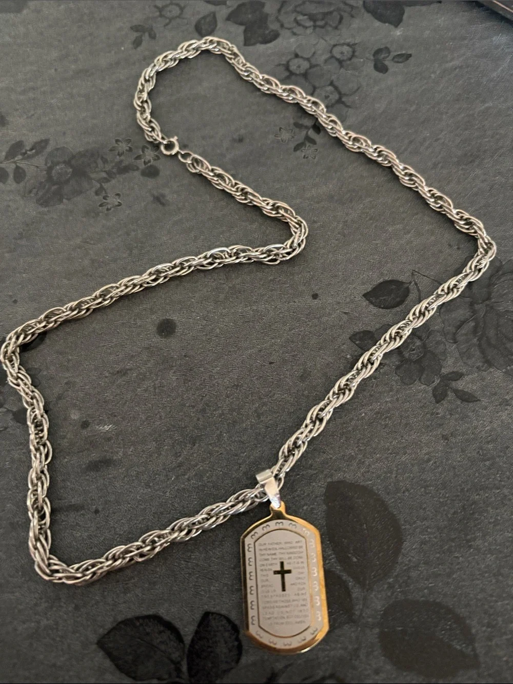 VINTAGE STAINLESS STEEL RELIGIOUS CROSS OUR FATHER PRAYER 25